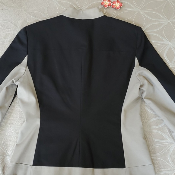 Tahari 3/4 Sleeve Jacket - Picture 3 of 7
